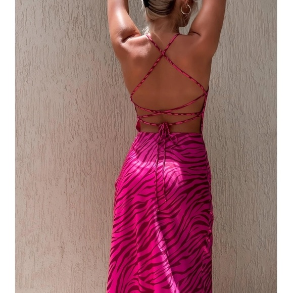 Elegant Pink Zebra Print Dress - Picture 10 of 12